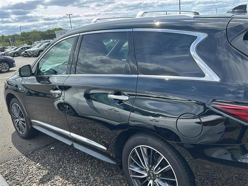 2017 INFINITI QX60 Base
