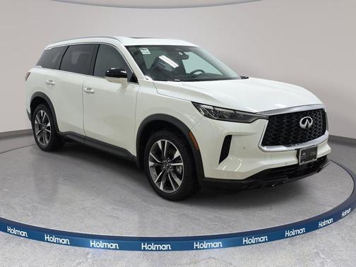 Majestic White 2023 INFINITI QX60 Luxe