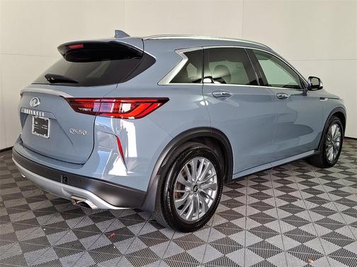 2025 INFINITI QX50 Luxe