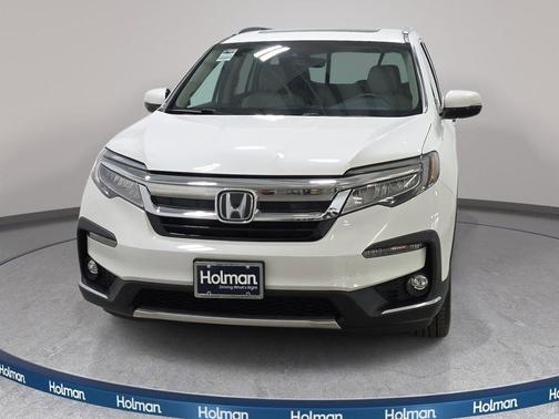 Platinum White Pearl 2021 Honda Pilot Touring 8-Passenger