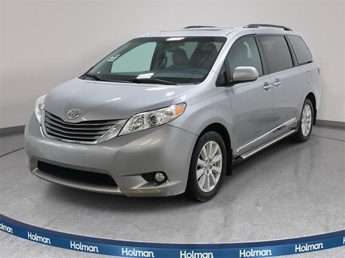 2017 Toyota Sienna XLE