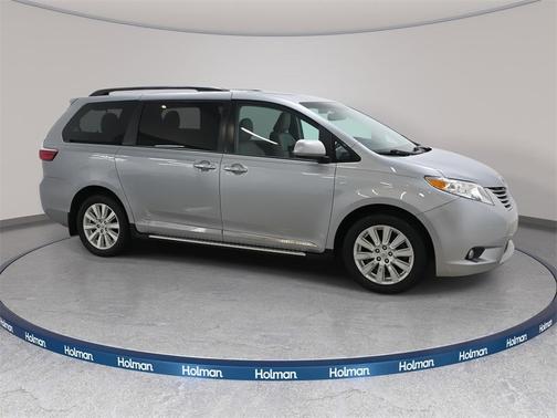 2017 Toyota Sienna XLE