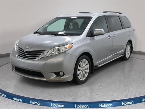 2017 Toyota Sienna XLE