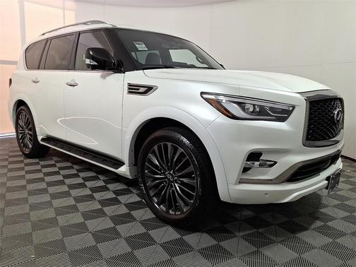 2024 INFINITI QX80 SENSORY
