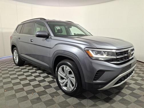 2022 Volkswagen Atlas 3.6L SE w/Technology