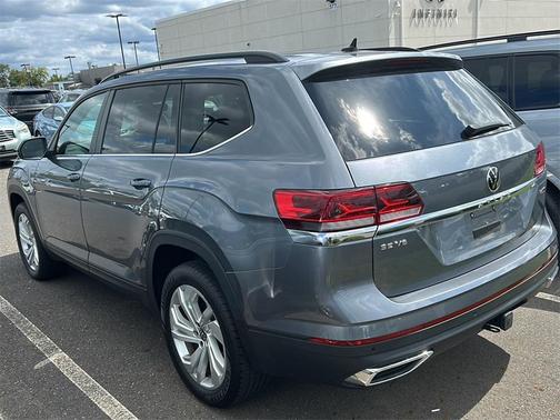 2022 Volkswagen Atlas 3.6L SE w/Technology