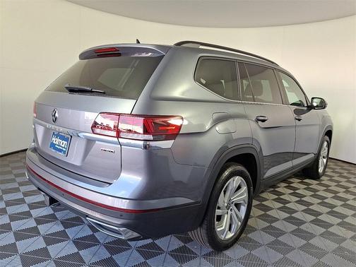 2022 Volkswagen Atlas 3.6L SE w/Technology