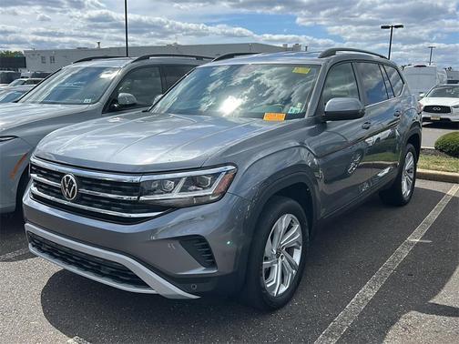 2022 Volkswagen Atlas 3.6L SE w/Technology