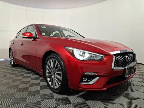 2022 INFINITI Q50 LUXE