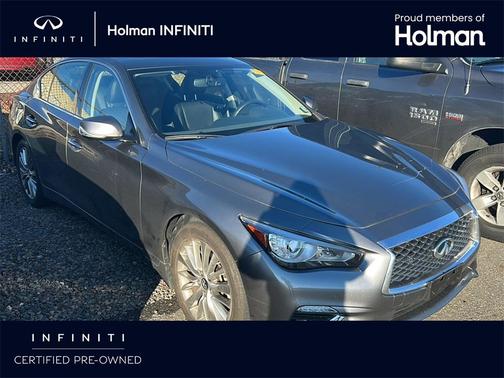 2023 INFINITI Q50 LUXE