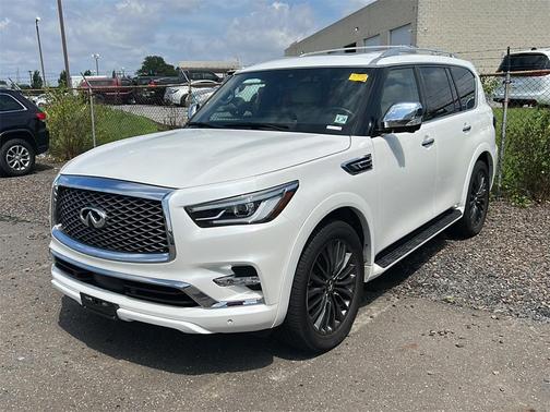 2023 INFINITI QX80 SENSORY