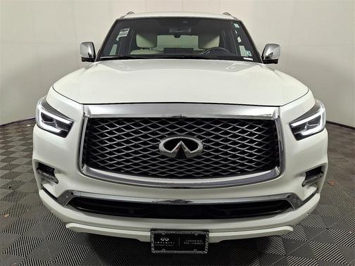 2023 INFINITI QX80 SENSORY