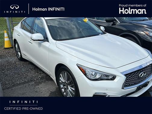 2022 INFINITI Q50 LUXE
