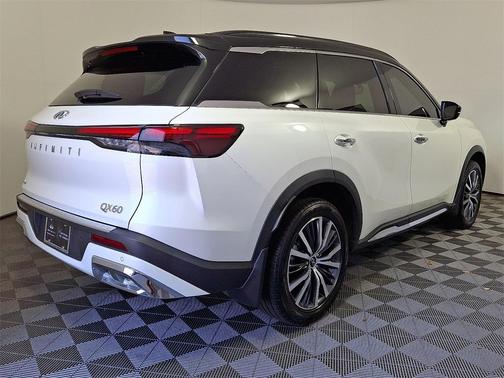 2022 INFINITI QX60 SENSORY