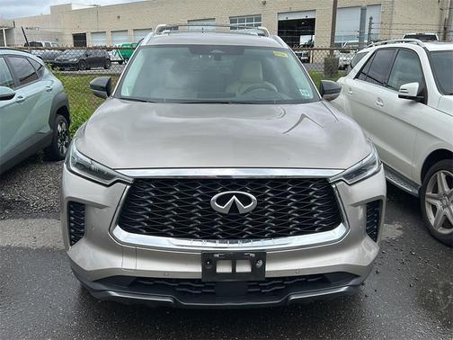 2023 INFINITI QX60 SENSORY