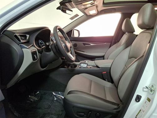 2025 INFINITI QX50 Luxe