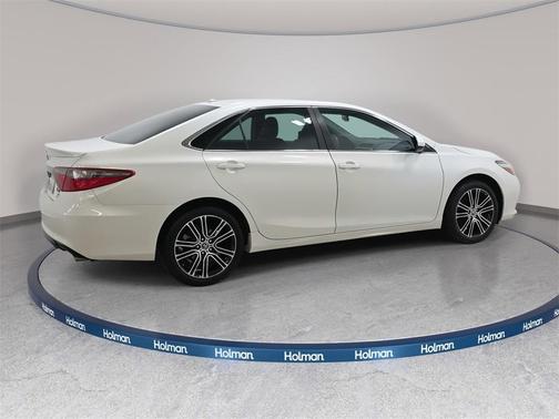 2016 Toyota Camry SE w/Special Edition Pkg