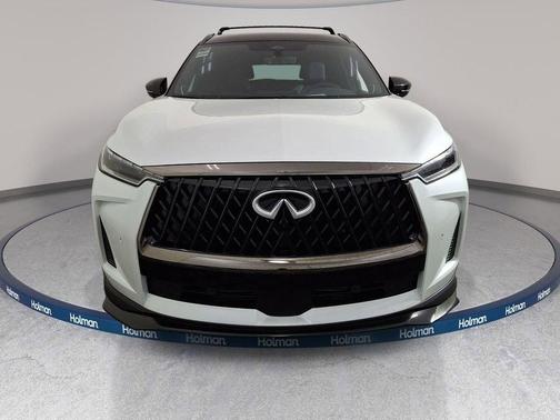 Rad Wht 2026 INFINITI QX60 SPORT