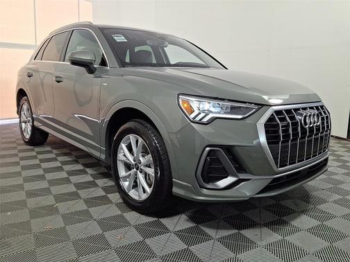 2024 Audi Q3 45 S line Premium