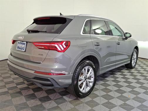 2024 Audi Q3 45 S line Premium