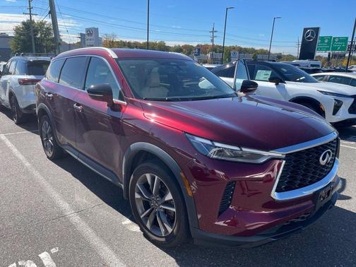 Deep Bordeaux 2024 INFINITI QX60 Luxe
