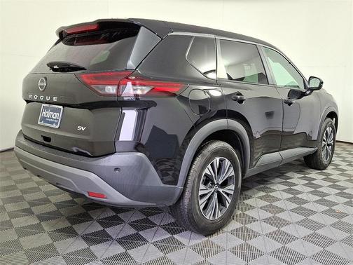 2022 Nissan Rogue SV