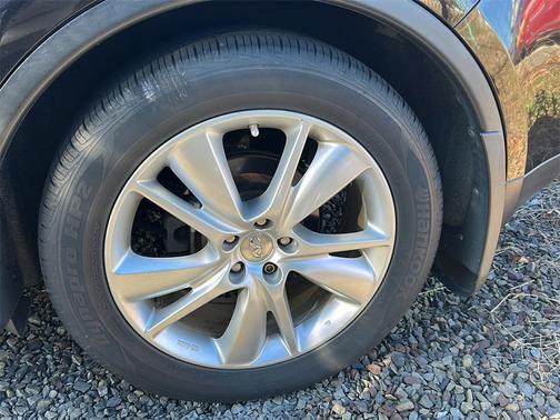 2012 INFINITI FX35 Base