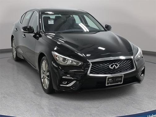 2023 INFINITI Q50 LUXE