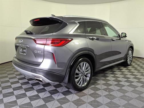 2024 INFINITI QX50 Luxe