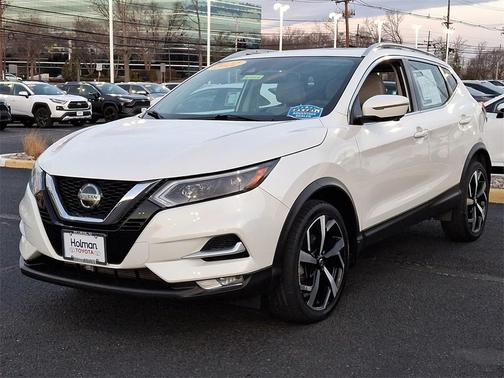 2022 Nissan Rogue Sport SL