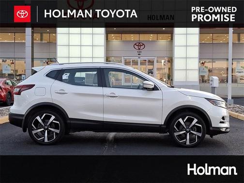 2022 Nissan Rogue Sport SL