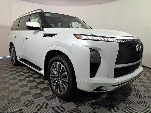 2025 INFINITI QX80 Luxe