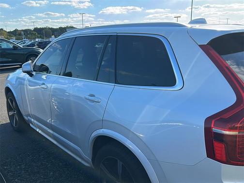 2016 Volvo XC90 T6 R-Design
