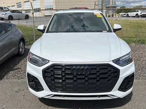 2022 Audi Q5 45 S line quattro Premium