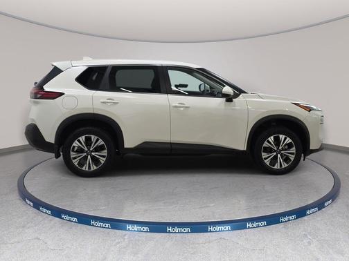 White 2023 Nissan Rogue SV