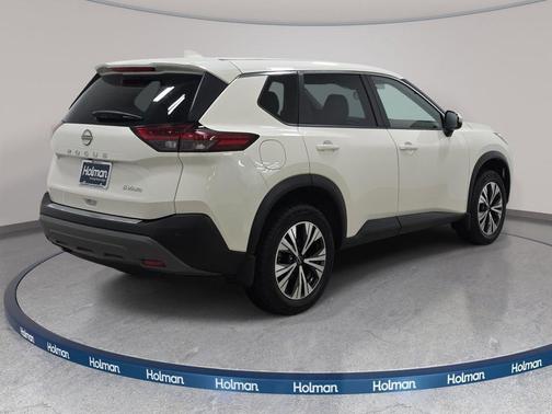 White 2023 Nissan Rogue SV