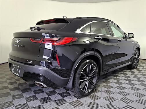 2023 INFINITI QX55 LUXE