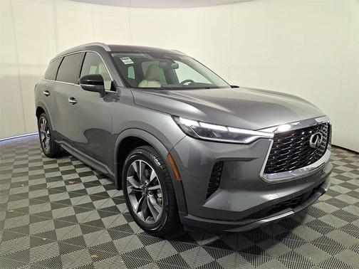 2022 INFINITI QX60 Luxe
