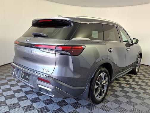 2022 INFINITI QX60 Luxe