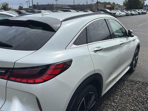 2023 INFINITI QX55 LUXE