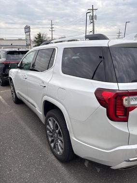White Frost Tri-Coat 2023 GMC Acadia Denali