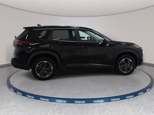 Super Black 2025 Nissan Rogue SV