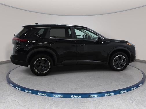 Super Black 2025 Nissan Rogue SV