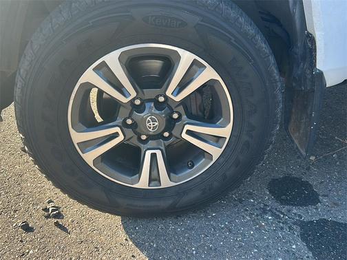 2019 Toyota Tacoma TRD Sport