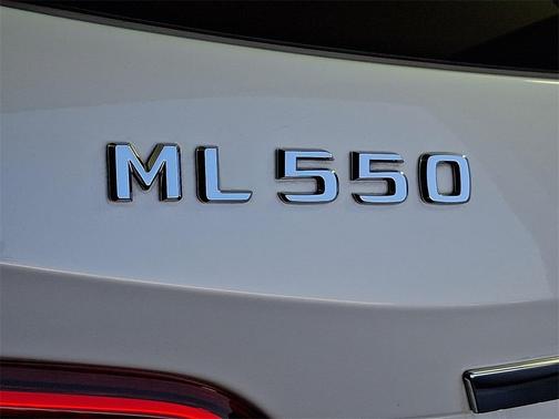 2014 Mercedes-Benz M-Class ML 550 4MATIC