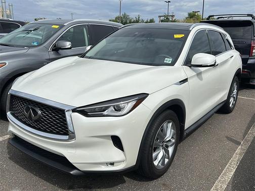 2022 INFINITI QX50 Luxe