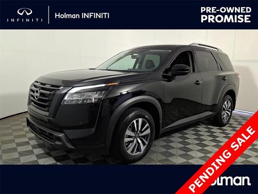 2024 Nissan Pathfinder SL