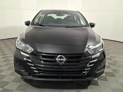 2023 Nissan Versa 1.6 SV