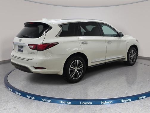 Majestic White 2016 INFINITI QX60 Base