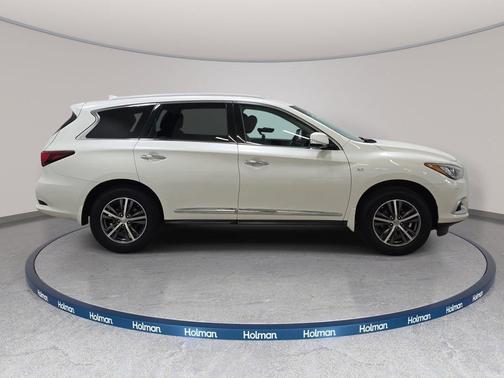 Majestic White 2016 INFINITI QX60 Base